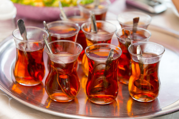 شجار على كوب شاي ينهي حياة عامل في مقهى في مصر