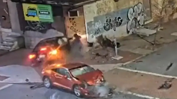 فيديو.. مطاردة بين الشرطة الأميركية ولصوص انتهت بمأساة