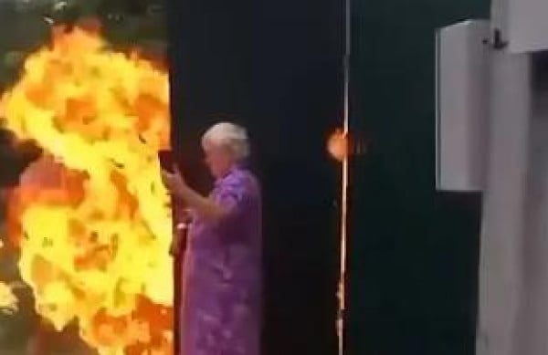 حادث مروع.. روسي يحرق جاره ويرمي سيدة بسهم يخترق عنقها