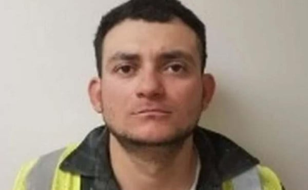 لسبب صادم.. زعيم عصابة أميركي يطعن مراهق ويحرق جثته
