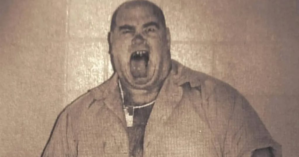 جو ميثيني: اللحم البشري لايفرق بنكهته عن لحم الخنزير!